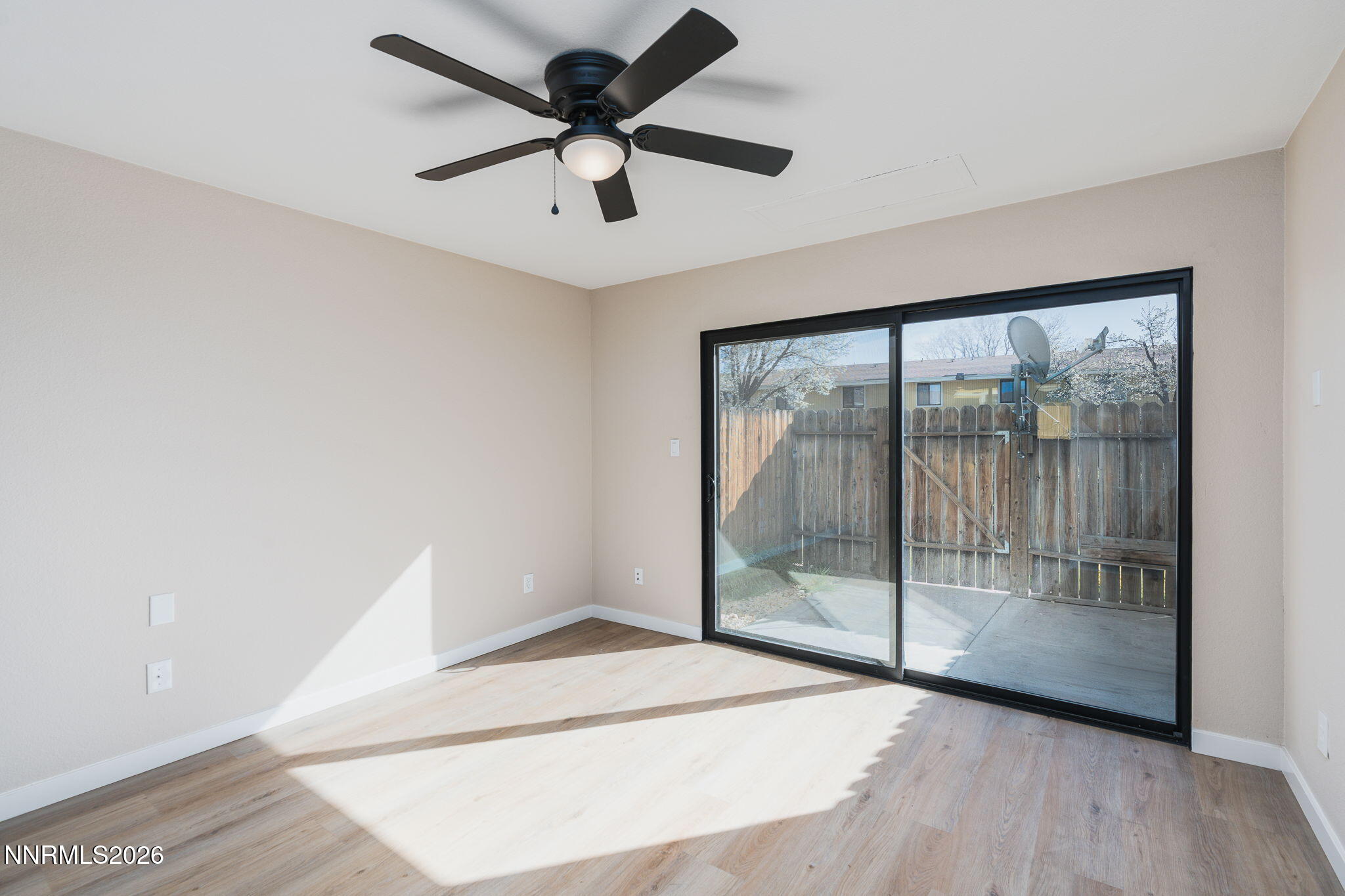 861 Nutmeg Place, Unit 3 Reno, NV 89502 - Photo 12 of 33 18-web-or-mls-untitled-5