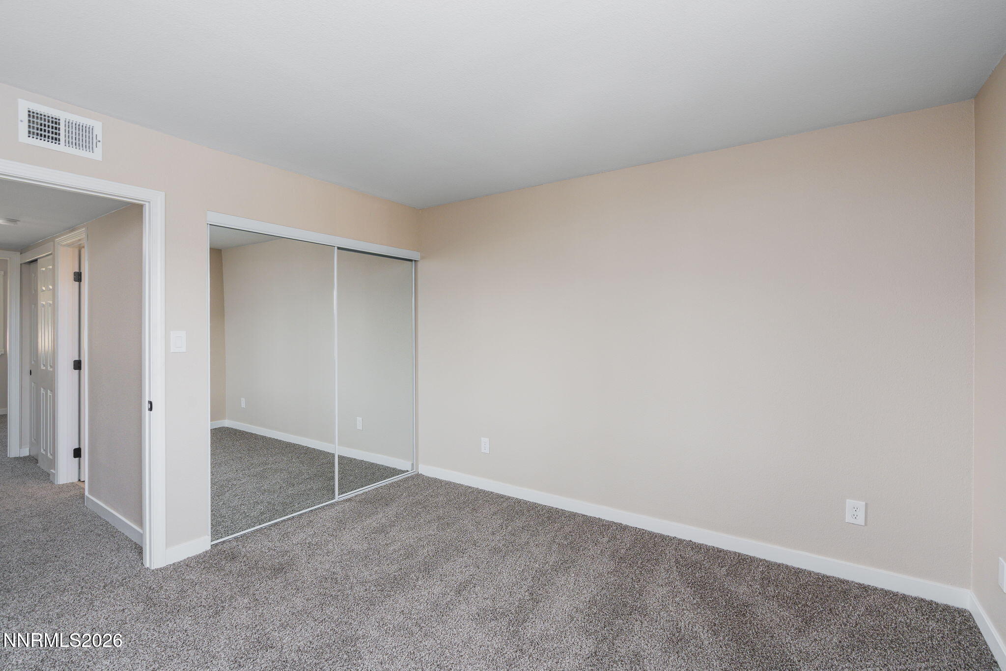 861 Nutmeg Place, Unit 3 Reno, NV 89502 - Photo 20 of 33 26-web-or-mls-untitled-13
