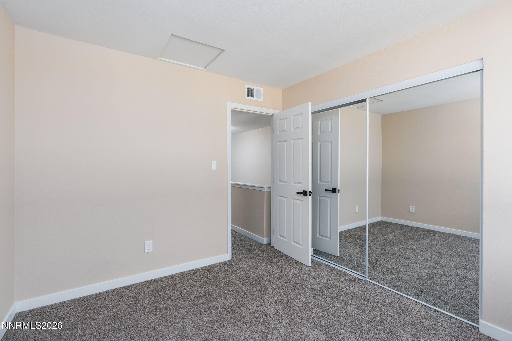 861 Nutmeg Place, Unit 3 Reno, NV 89502 - Photo 25 of 33 31-web-or-mls-untitled-17