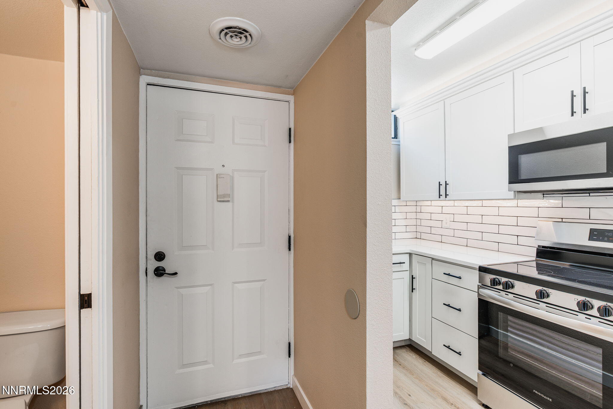 861 Nutmeg Place, Unit 3 Reno, NV 89502 - Photo 4 of 33 5-web-or-mls-untitled-28