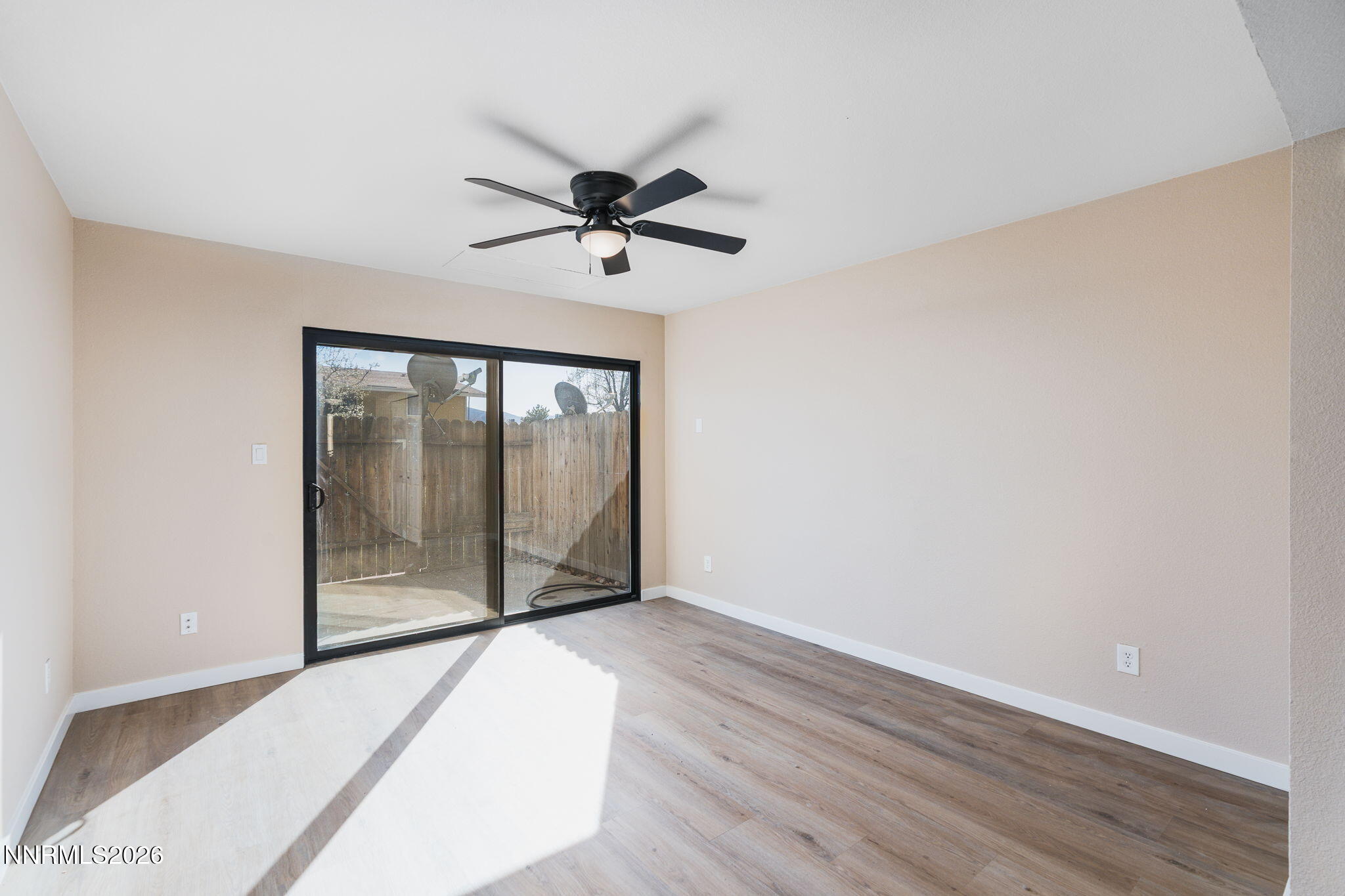 861 Nutmeg Place, Unit 3 Reno, NV 89502 - Photo 10 of 33 16-web-or-mls-untitled-2