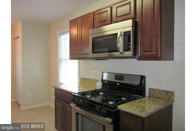 6611 Stanton Road Hyattsville, MD 20784 - Photo 5 of 20 Kitchen