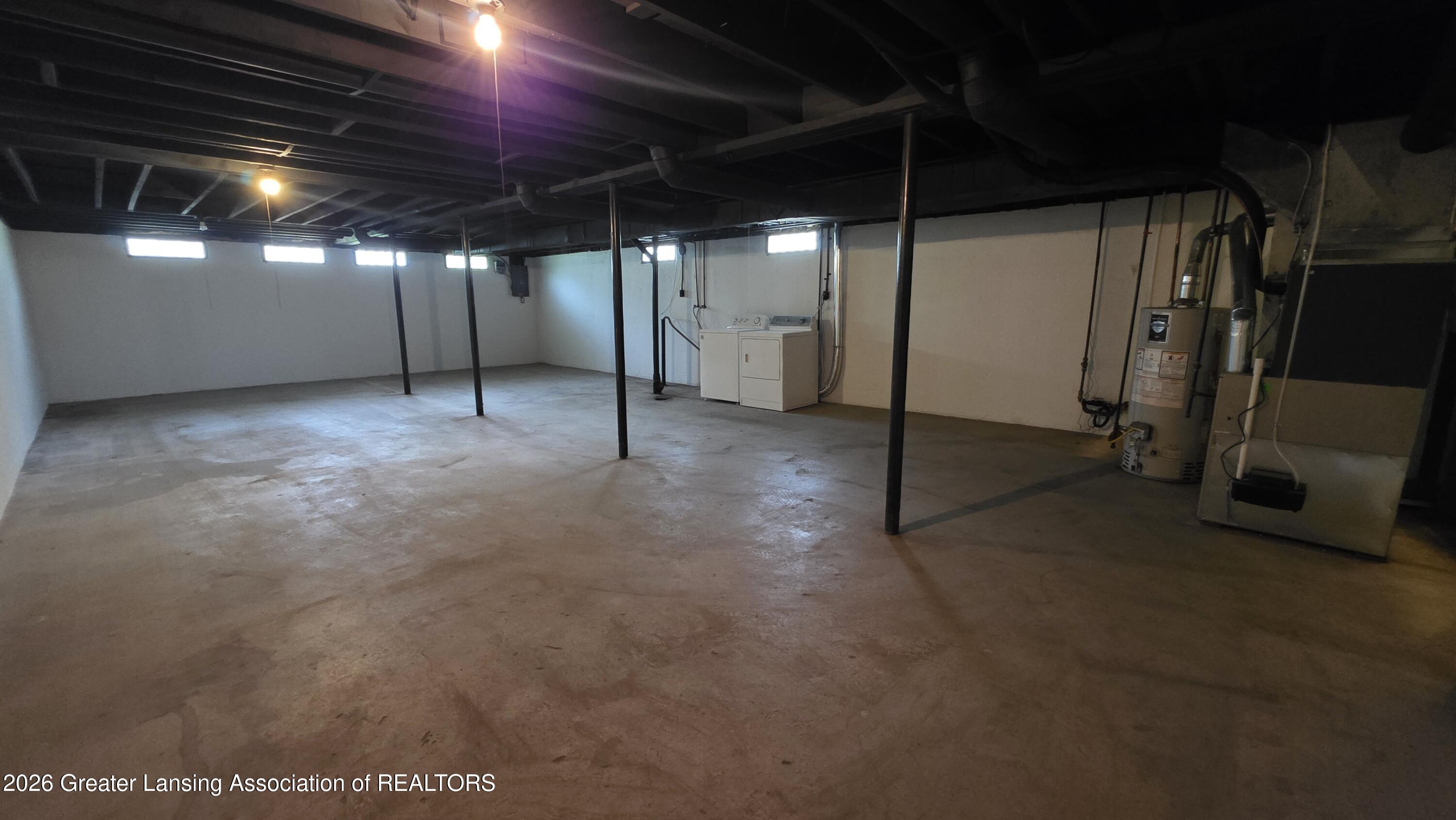 825 Dunlap Street Lansing, MI 48910 - Photo 22 of 32 20260526_145848