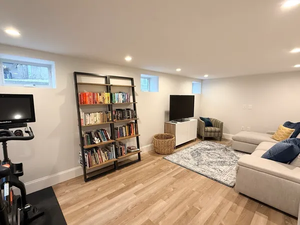 $6,450 | 10 Ware Street, Unit 10, Somerville, MA 02144