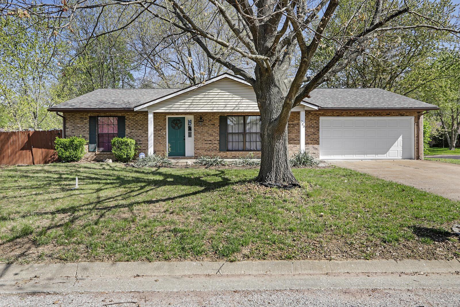 723 Fort Henry Road Belleville, IL 62221 - Photo 1 of 22 Gallery Image 1