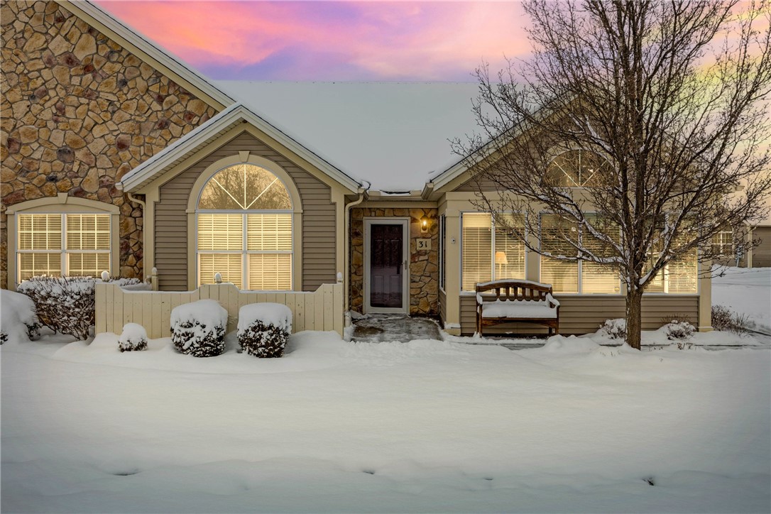 31 Maple Center Road Greece, NY 14468 - Photo 2 of 46