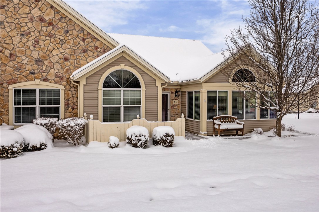 31 Maple Center Road Greece, NY 14468 - Photo 4 of 46