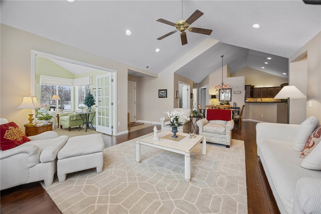 31 Maple Center Road Greece, NY 14468 - Photo 8 of 46