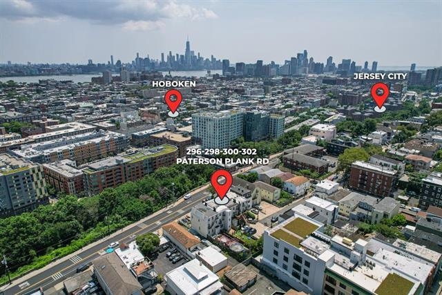 300 Paterson Plank Road Jersey City, NJ 07307 - Photo 10 of 13 a city view