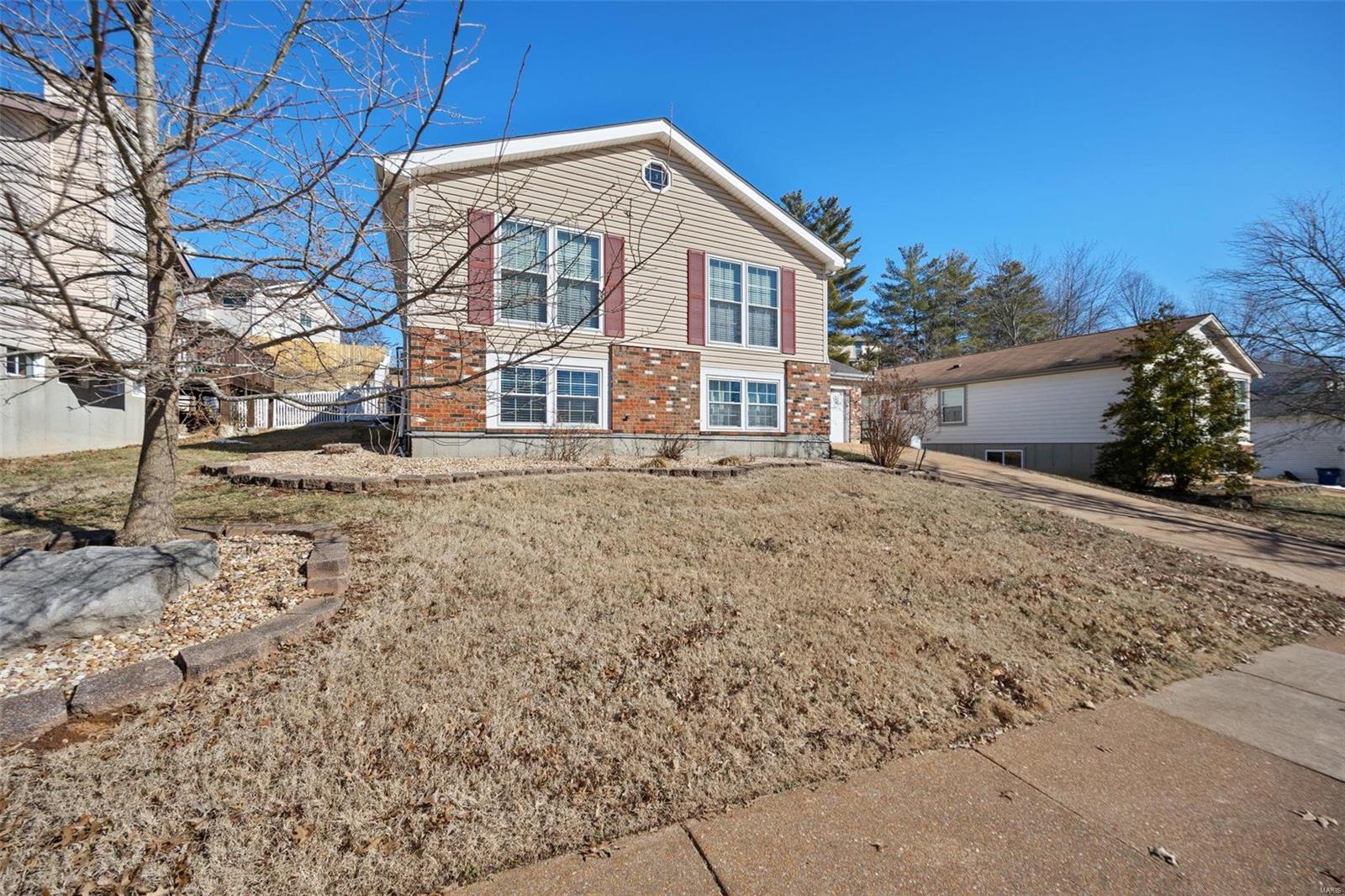 7226 Emerald Forest Drive Oakville, MO 63129 - Photo 1 of 32