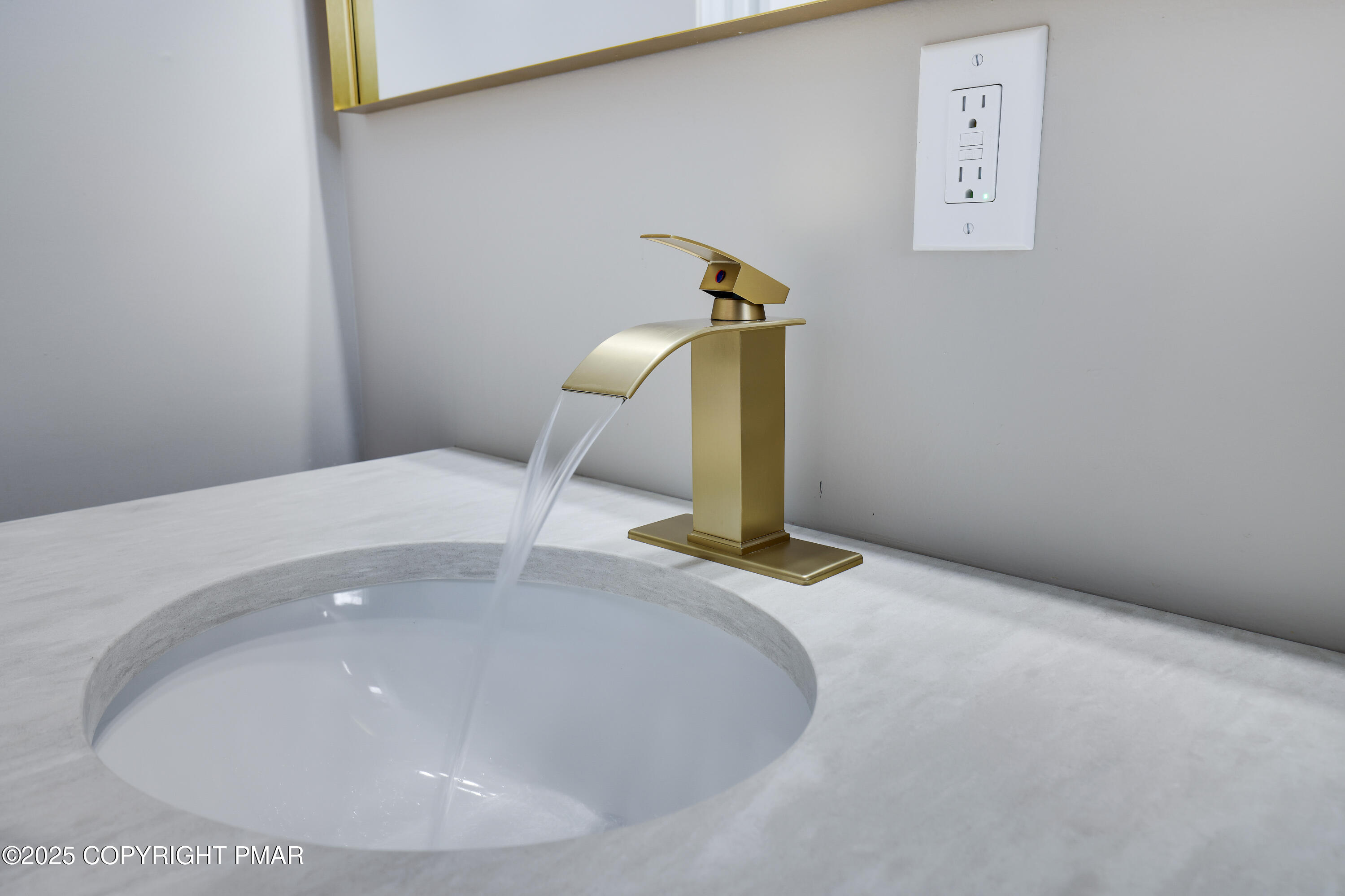 1254 Winding Way Tobyhanna, PA 18466 - Photo 24 of 46