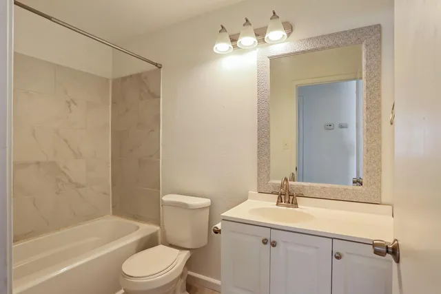 $412,000 | 2408 Echo Park Court, Modesto, CA 95358