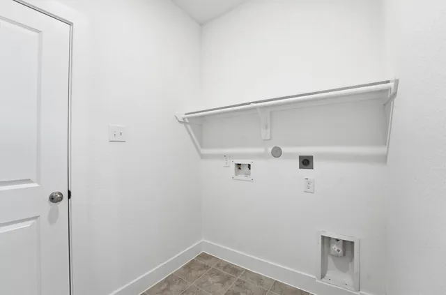 a view of utility room