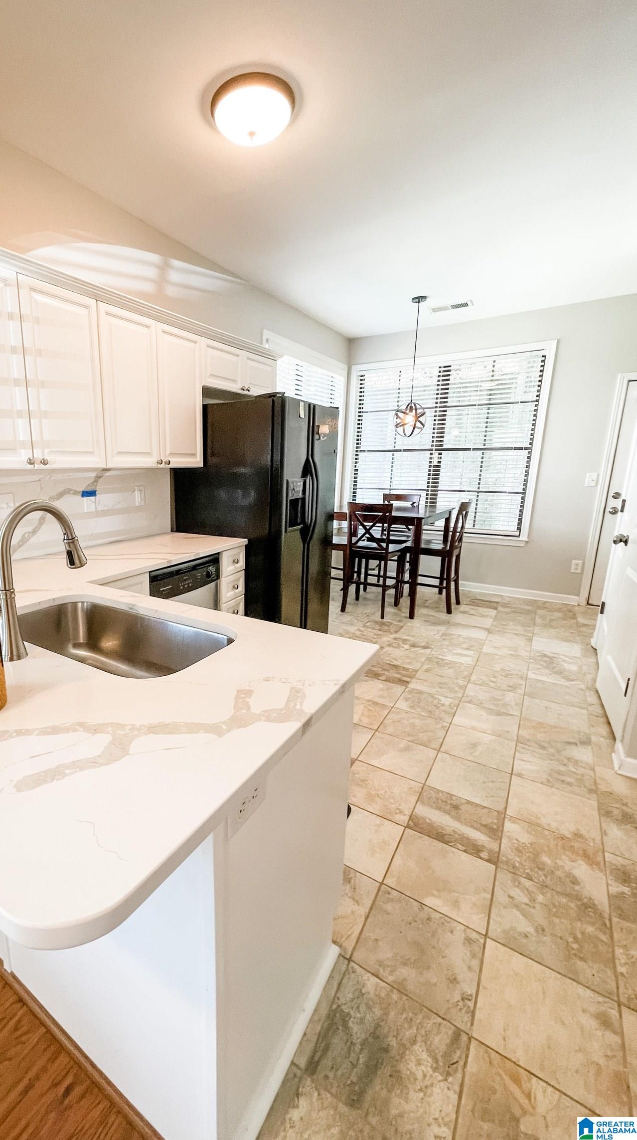 2228 Ridgemont Drive Birmingham, AL 35244 - Photo 3 of 8