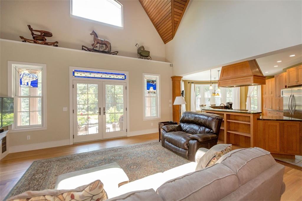 8 Youmans Road Brunswick, ME 04011 - Photo 4 of 35 Photo