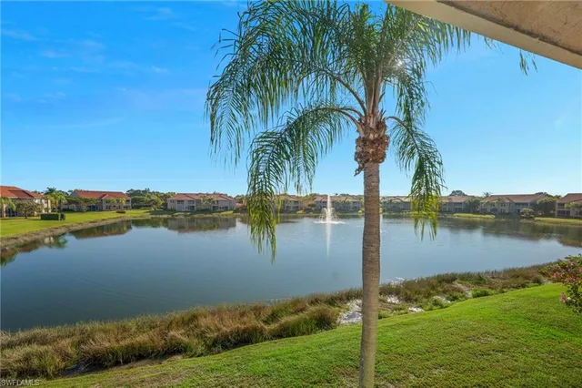 $325,000 | 6610 Huntington Lakes Circle, Unit 203, Naples, FL 34119