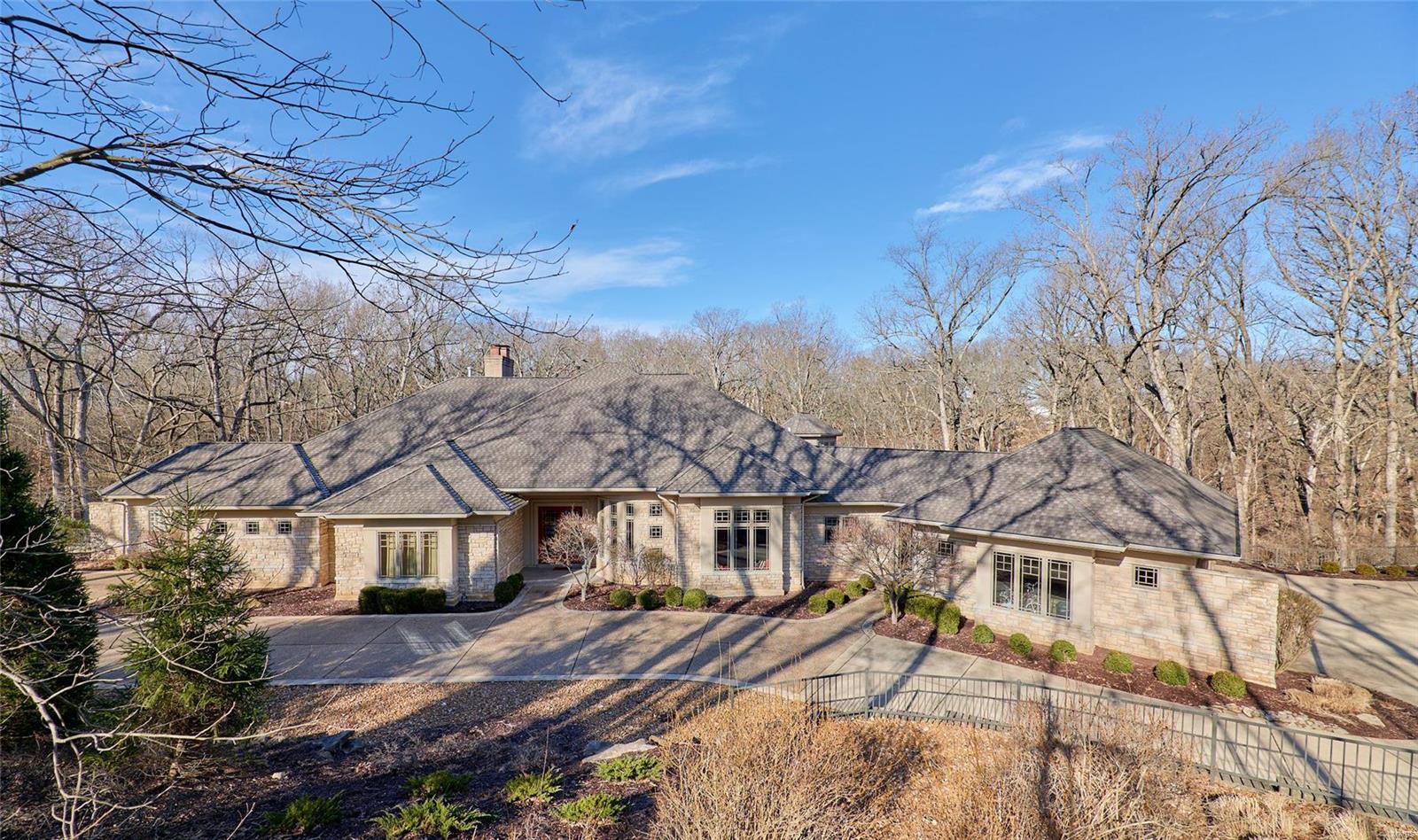35 Chesterfield Lakes Road Chesterfield, MO 63005 - Photo 1 of 53 Gallery Image 1