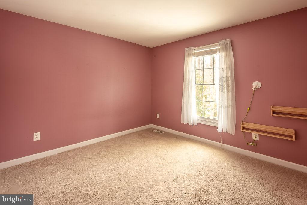 7216 Token Valley Road Manassas, VA 20112 - Photo 20 of 43 Gallery Image 20