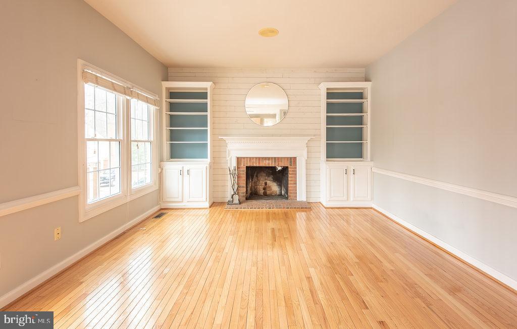 7216 Token Valley Road Manassas, VA 20112 - Photo 4 of 43 Family Room