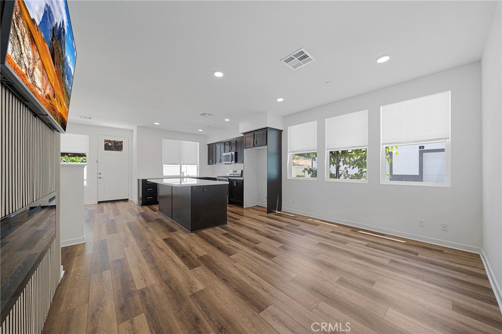 2775 West Pepper Tree Anaheim, CA 92801 - Photo 7 of 33 Gallery Image 7