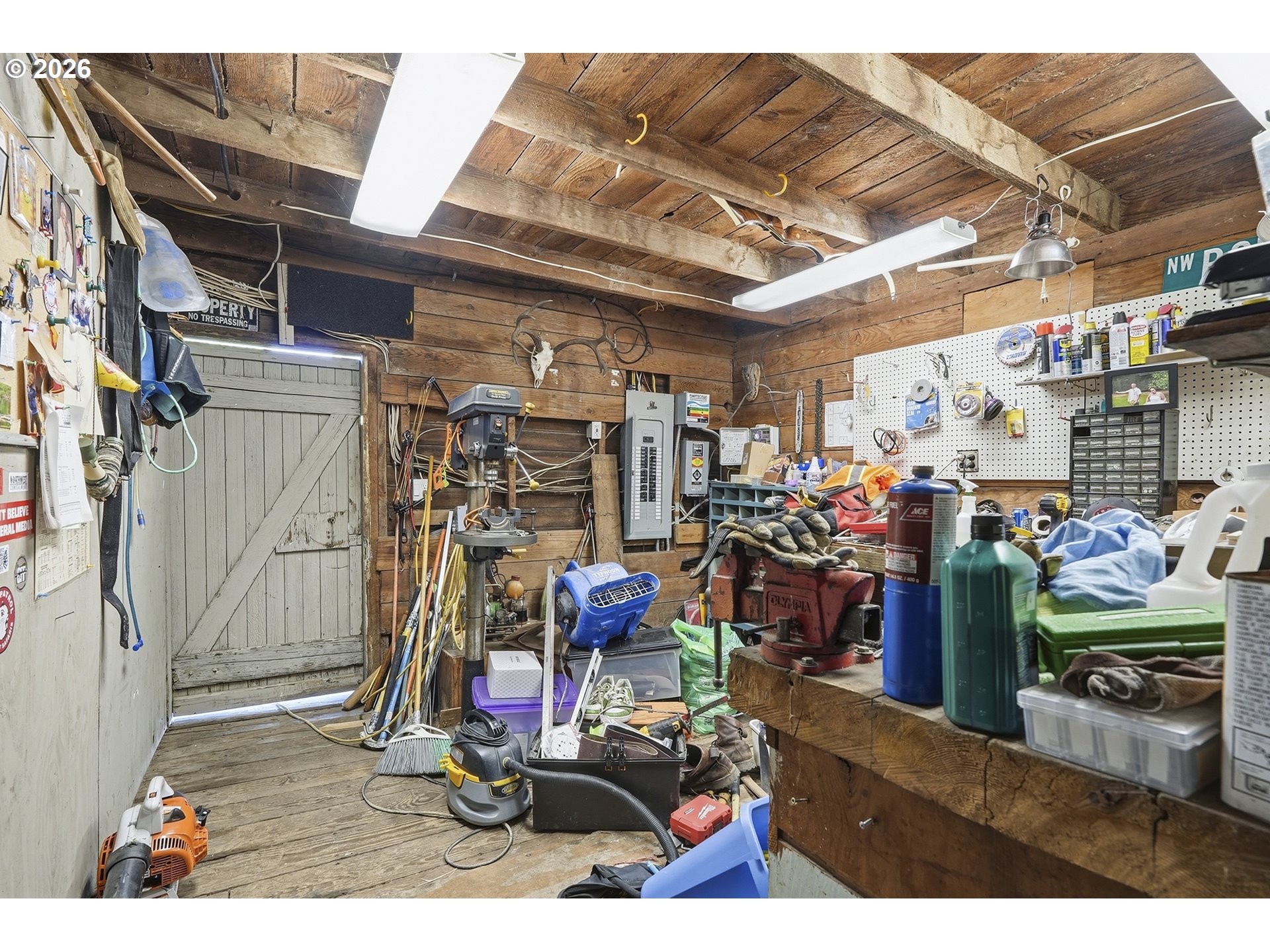 24051 Airport Road Northeast Aurora, OR 97002 - Photo 45 of 48