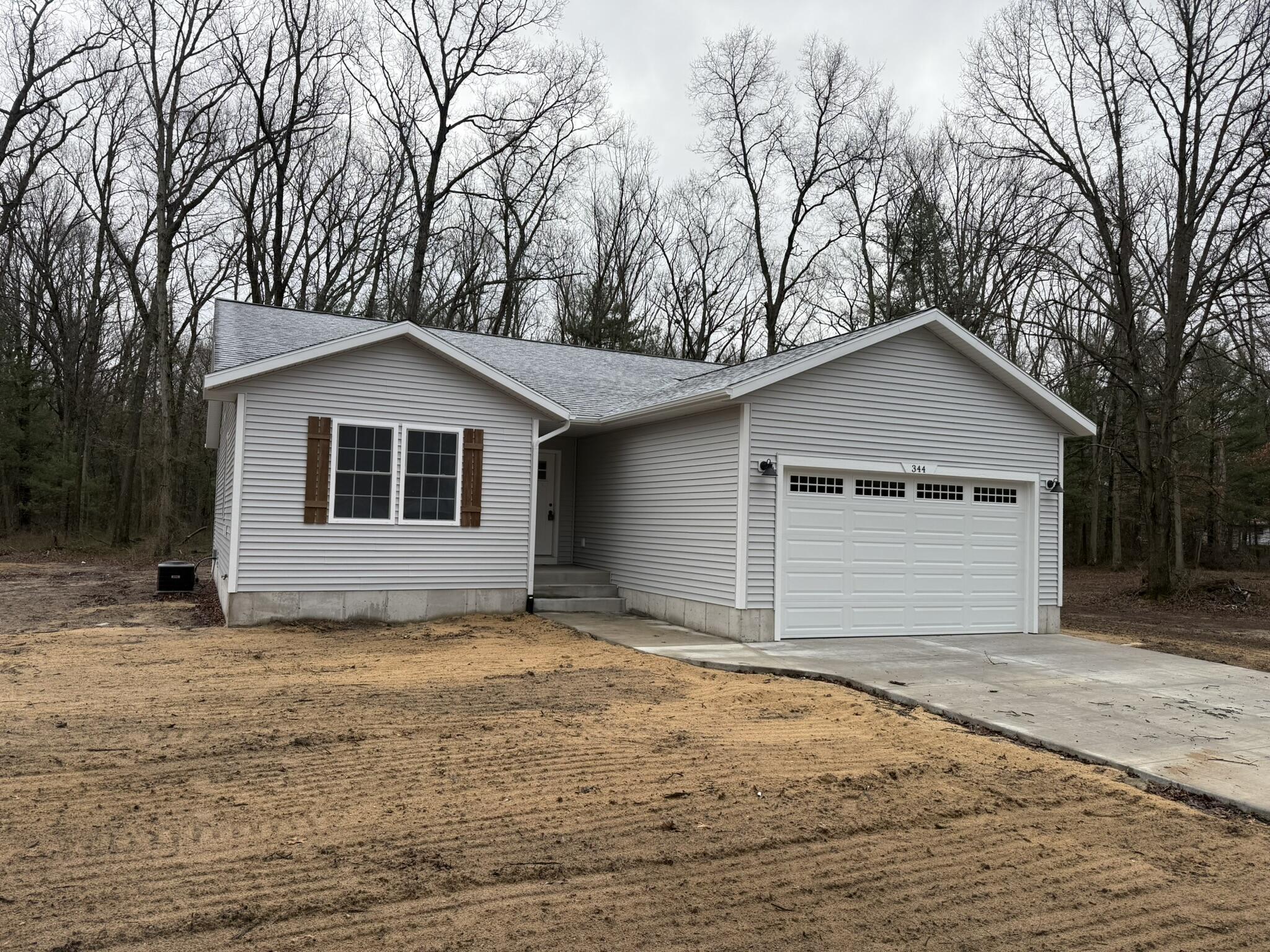 344 South Dangl Road Muskegon, MI 49442 - Photo 2 of 14 IMG_7820