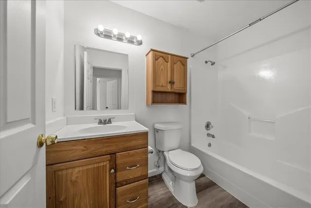 $1,800 | 212 North Wood Street, Denton, TX 76205