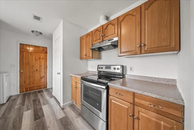 $1,800 | 212 North Wood Street, Denton, TX 76205