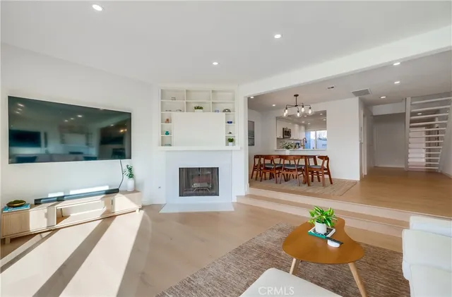 $5,950 | 16117 St Croix Circle, Huntington Beach, CA 92649