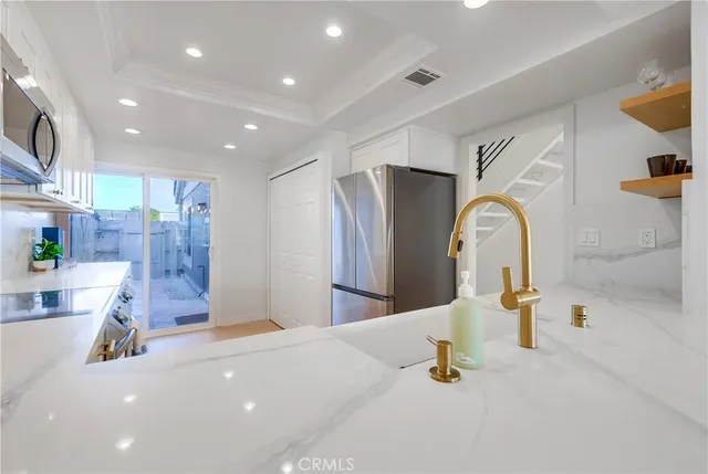 $5,950 | 16117 St Croix Circle, Huntington Beach, CA 92649