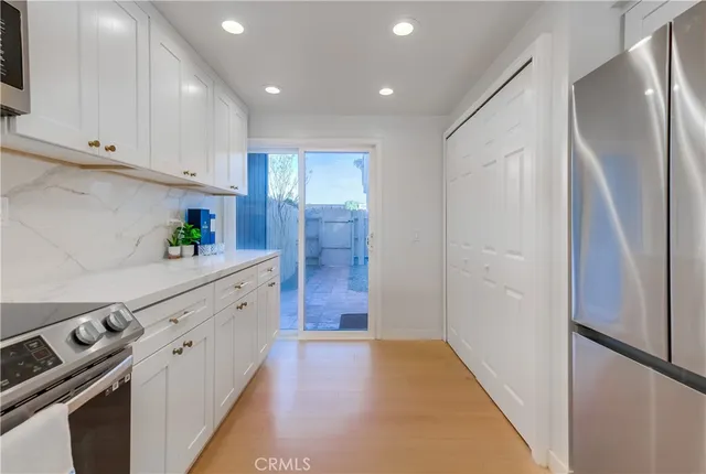 $5,950 | 16117 St Croix Circle, Huntington Beach, CA 92649