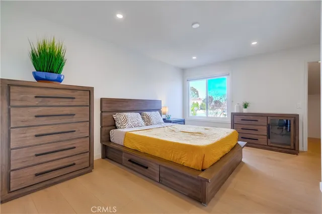 $5,950 | 16117 St Croix Circle, Huntington Beach, CA 92649