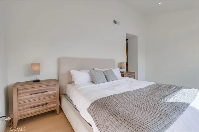 $5,950 | 16117 St Croix Circle, Huntington Beach, CA 92649