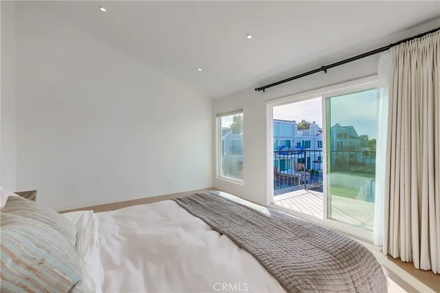 $5,950 | 16117 St Croix Circle, Huntington Beach, CA 92649