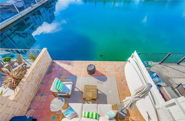 $5,950 | 16117 St Croix Circle, Huntington Beach, CA 92649