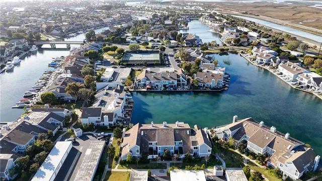 $5,950 | 16117 St Croix Circle, Huntington Beach, CA 92649