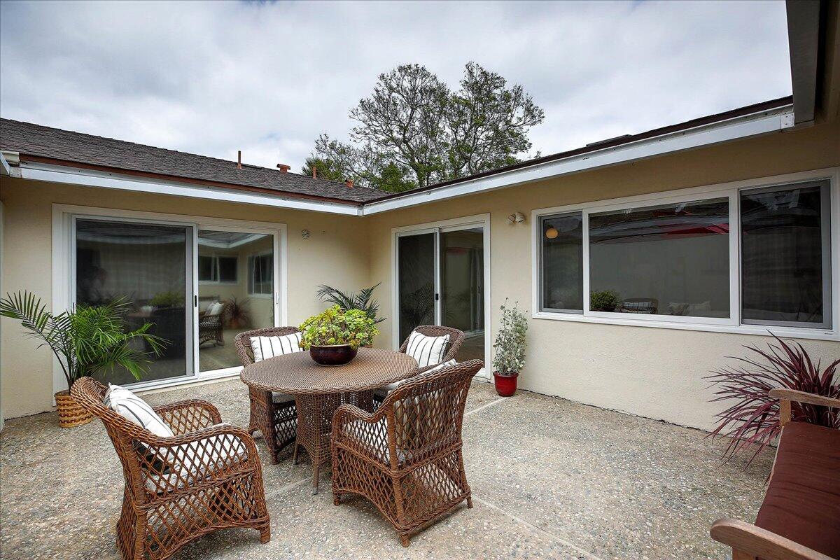 811 Cieneguitas Road Santa Barbara, CA 93110 - Photo 12 of 17 Patio