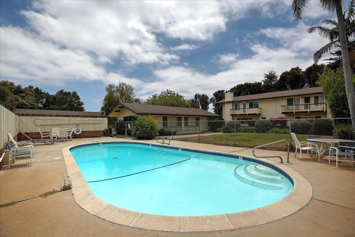 811 Cieneguitas Road Santa Barbara, CA 93110 - Photo 17 of 17 Little pool