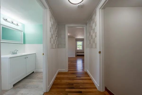 $4,000 | 170 Seminole Avenue, Waltham, MA 02451