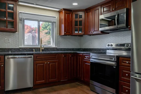 $4,000 | 170 Seminole Avenue, Waltham, MA 02451