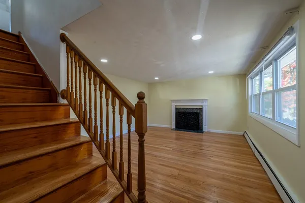 $4,000 | 170 Seminole Avenue, Waltham, MA 02451