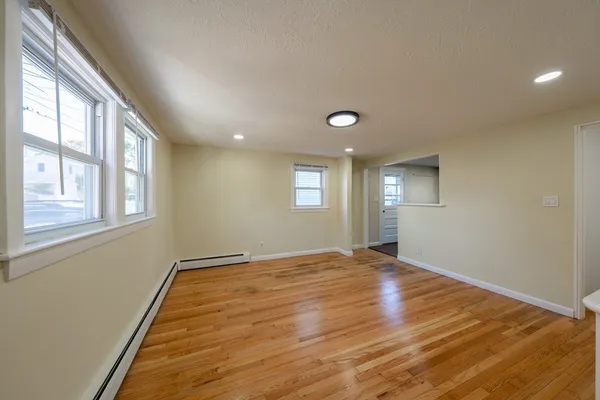 $4,000 | 170 Seminole Avenue, Waltham, MA 02451