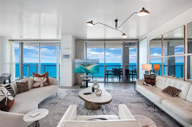 $5,400,000 | 6799 Collins Avenue, Unit LPH01 & LPH02, Miami Beach, FL 33141