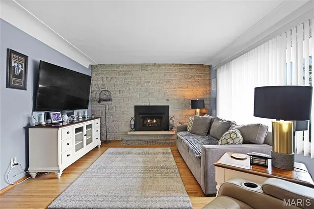 $200,000 | 209 Southgate Drive, Belleville, IL 62223