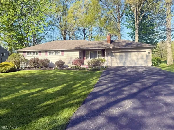 $205,000 | 5843 Louise Avenue Northwest, Warren, OH 44483