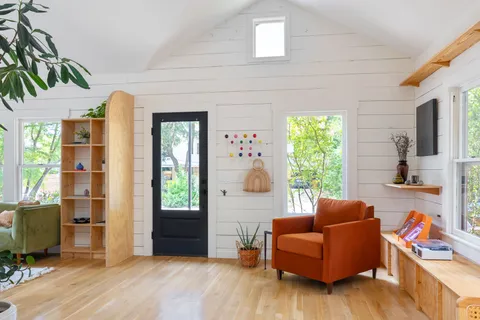 $689,000 | 810 Keasbey Street, Austin, TX 78751