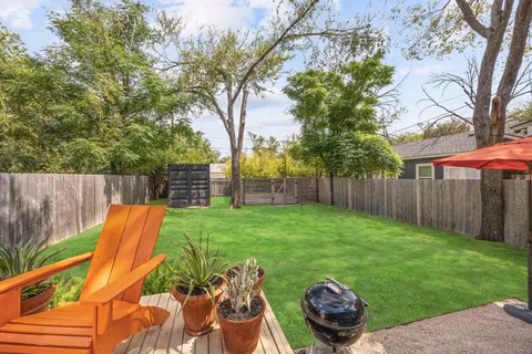 $689,000 | 810 Keasbey Street, Austin, TX 78751