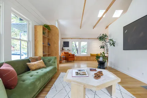 $689,000 | 810 Keasbey Street, Austin, TX 78751