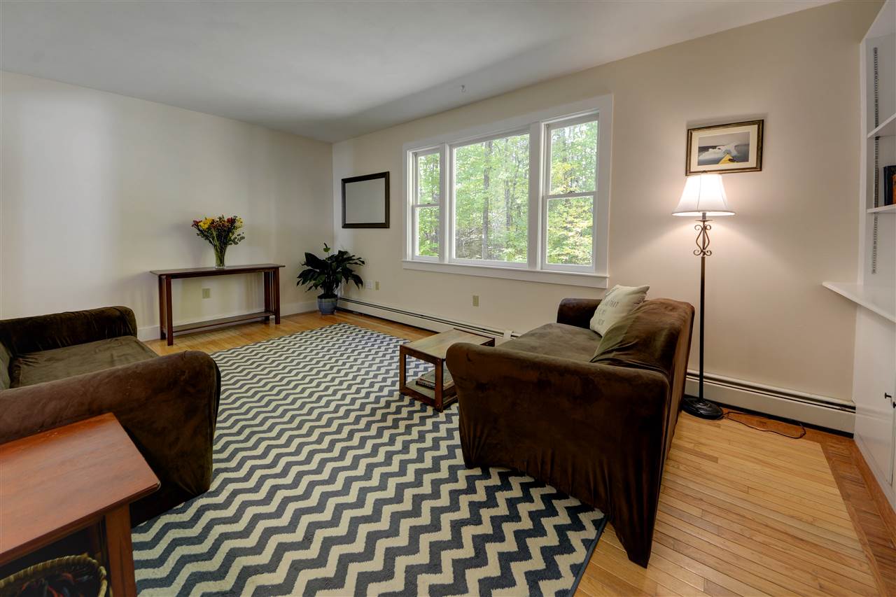 149 Deerfield Road Nottingham, NH 03290 - Photo 15 of 40