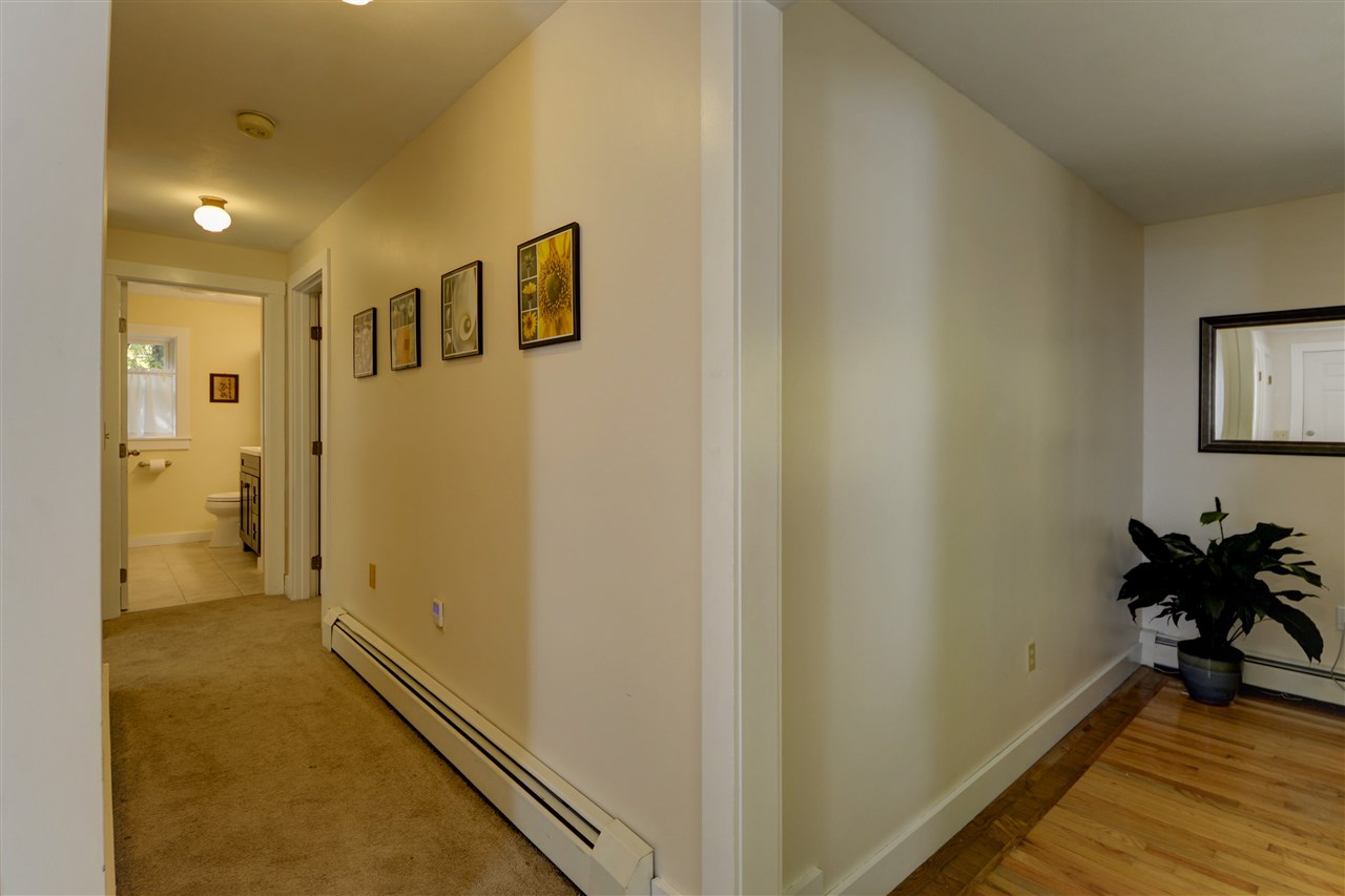 149 Deerfield Road Nottingham, NH 03290 - Photo 26 of 40